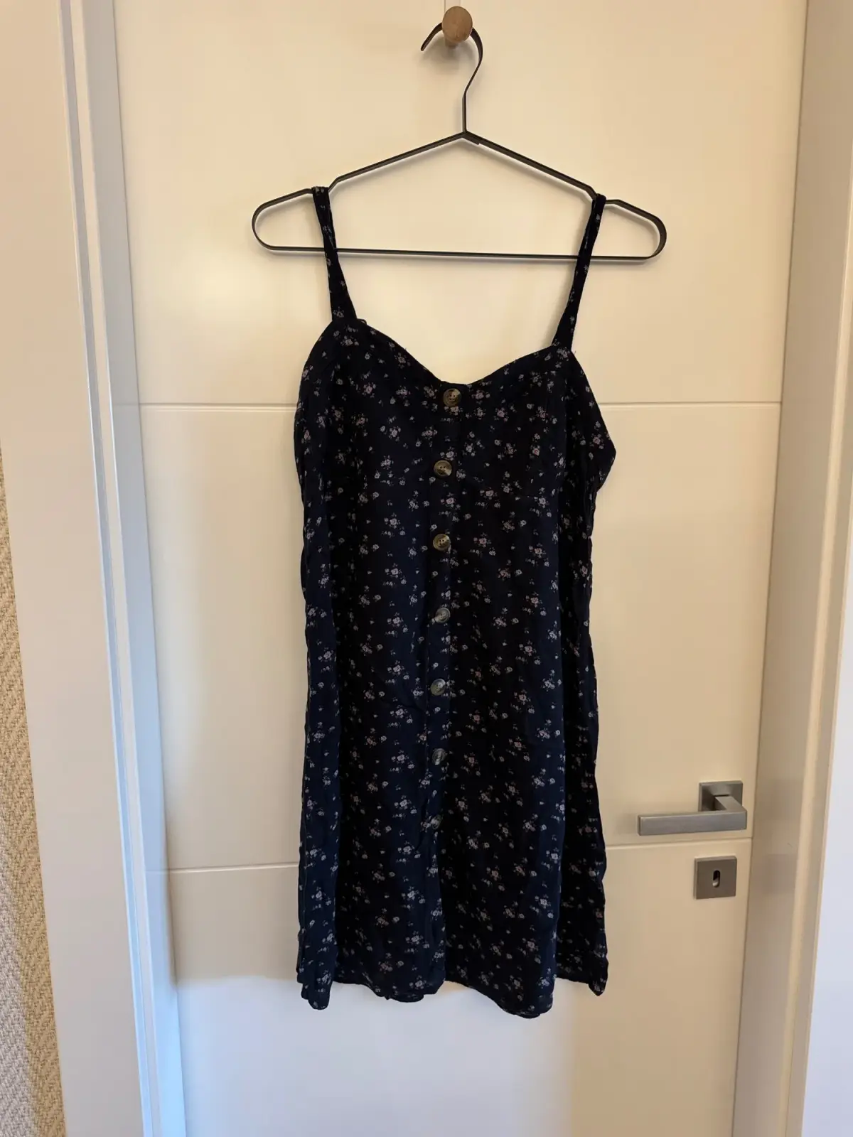 Crna haljina American Eagle L