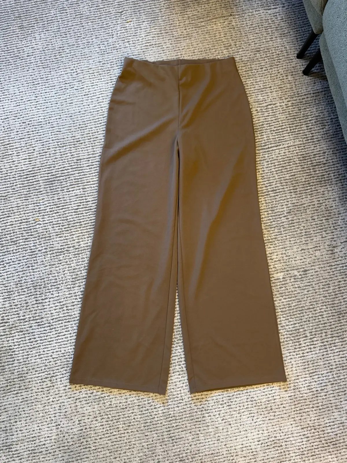 H&M braon krem pantalone
