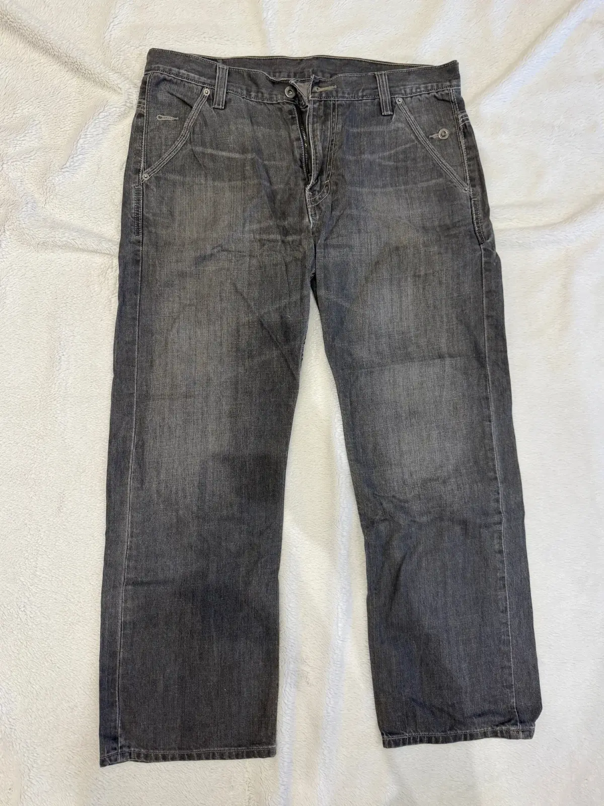 Levis sive farmerke w34 l30
